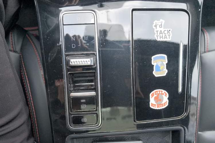 Used EXEED Zhuifeng 2021 Versailles Edition 1.6T DCT Starry Edition Gear Lever