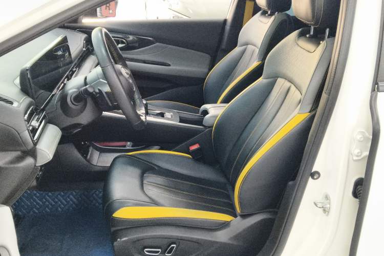 Used GAC Trumpchi EMPOW 2023 270T DCT J15 Version
