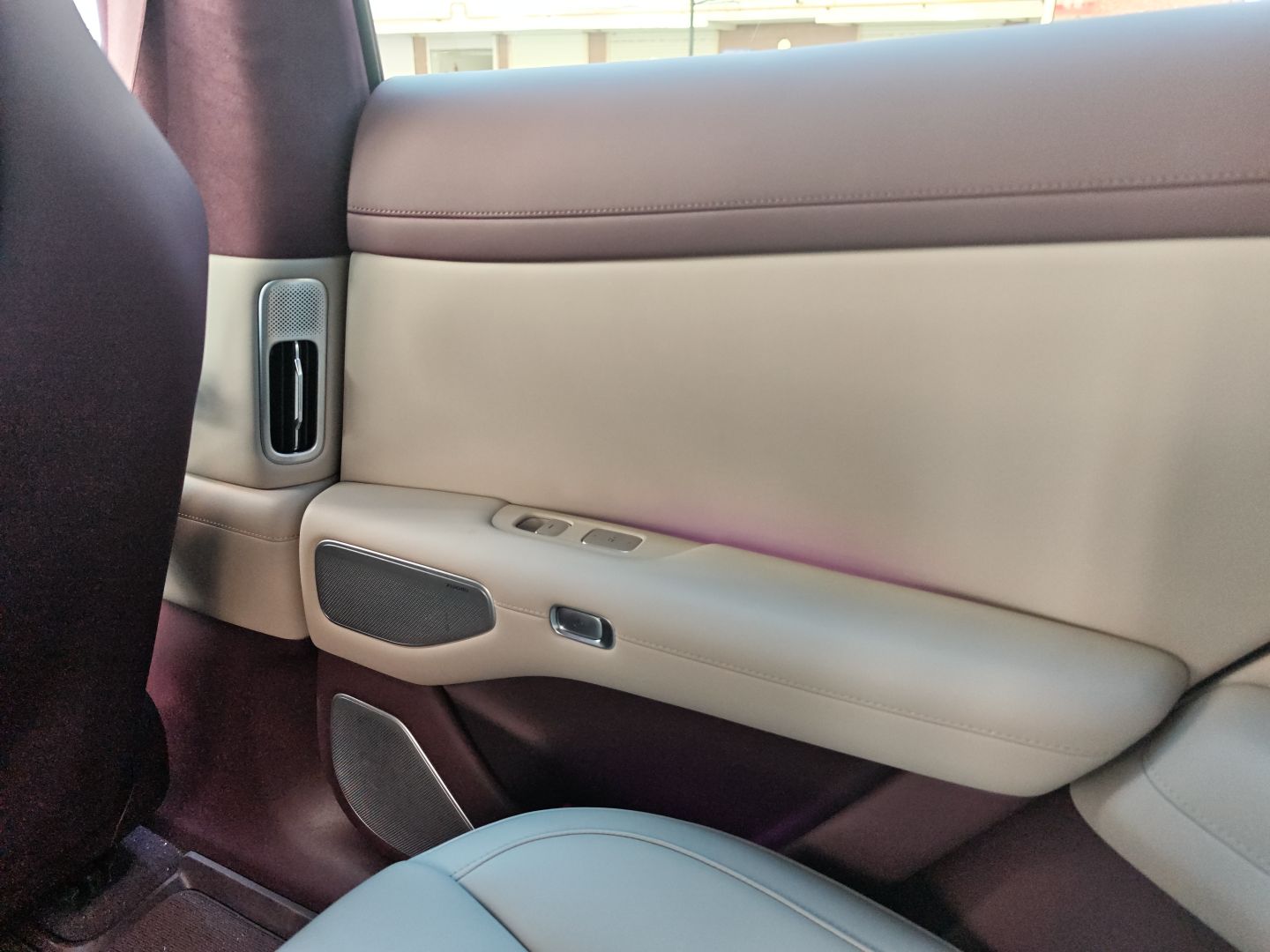 Xiaomi Auto YU7 2025 Ultra-Long Range High-Performance All-Wheel-Drive Max Edition — снимка 18