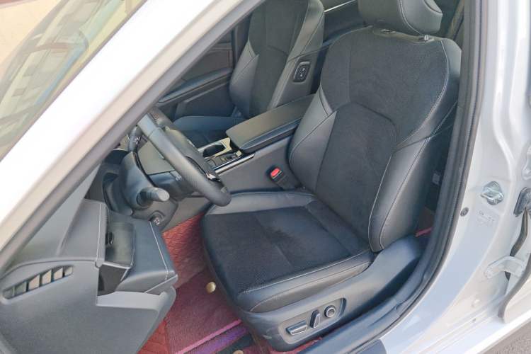 Used Toyota Camry 2024 Dual-Motor 2.0 HXS Sport Plus Edition Left Front Seat