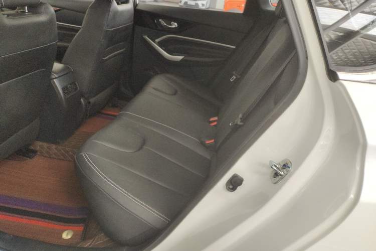 Used Venucia D60 2023 PLUS 1.6L XL CVT Yue Ling Edition
