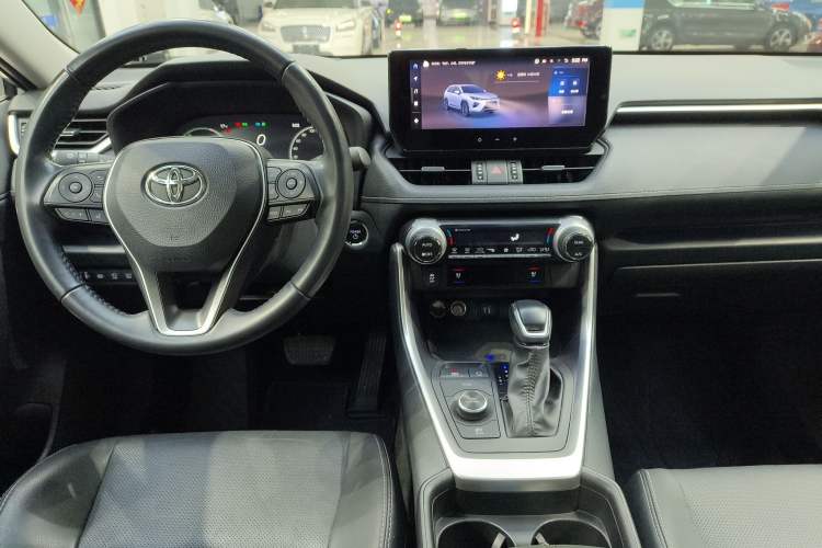 Used Toyota Wildlander 2023 Dual-Motor 2.5L E-CVT Four-Wheel Drive Prestige Edition Center Console