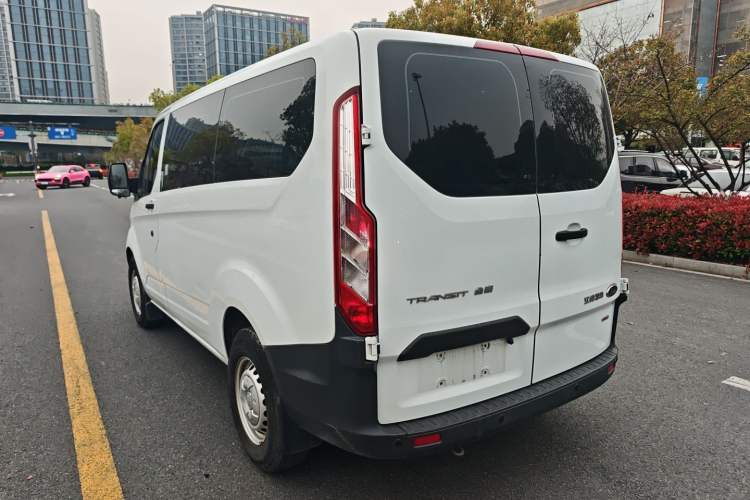 Used Ford Transit 2019 2.0T Diesel Multi-Purpose Commercial Vehicle Short Wheelbase Low Roof 6-Seater China VI Standard Exterior 1