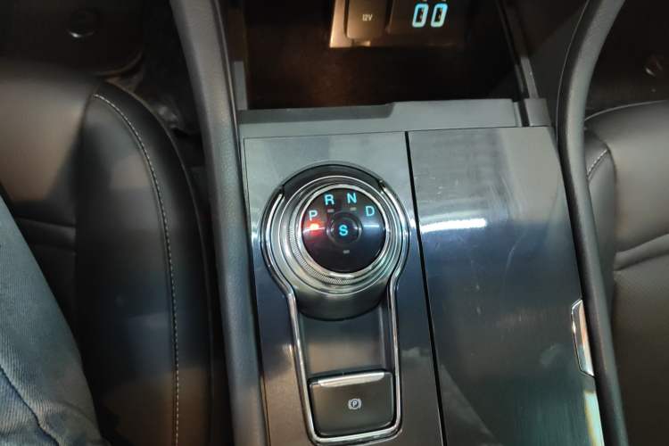 Used Ford Taurus 2017 EcoBoost 245 Fashion Edition