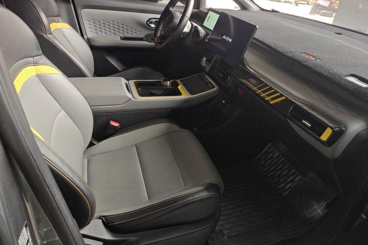 Used AION Y 2022 70 Intelligent Edition Lithium Iron Phosphate
