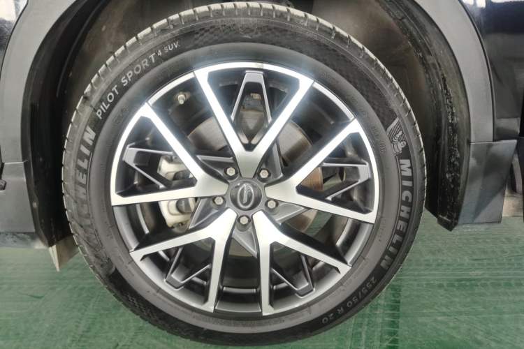 Used GAC Trumpchi GS8 2022 Linghang Series 2.0 TGDI Two-Wheel Drive Luxury Smart Connectivity Version (6 Seats) Exterior 2