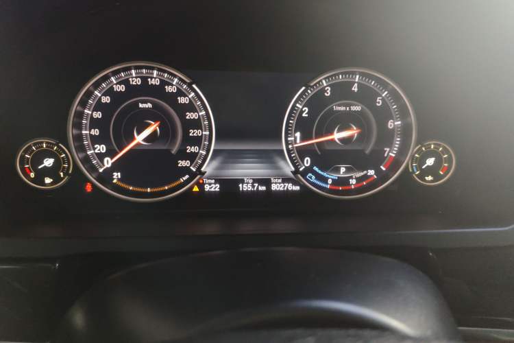 Used BMW 7 Series 2013 730Li Luxury Model Odometer Close Up