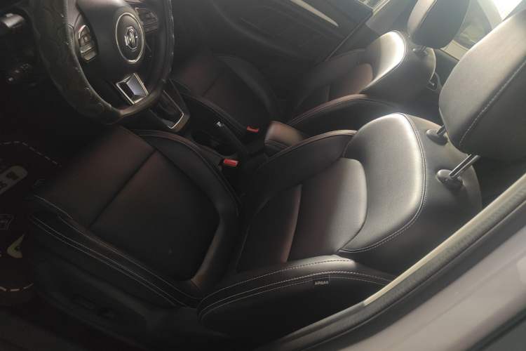 Used MG ZS 2018 1.5L Automatic Luxury Edition China V Standard