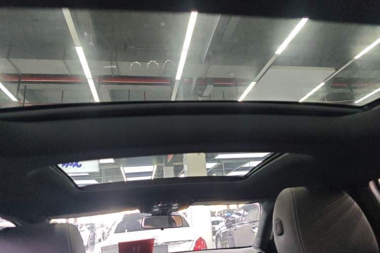 Used Mercedes-Benz A-Class 2022 Revised Version A 200 L Sport Sedan Fashionable Style Headliner