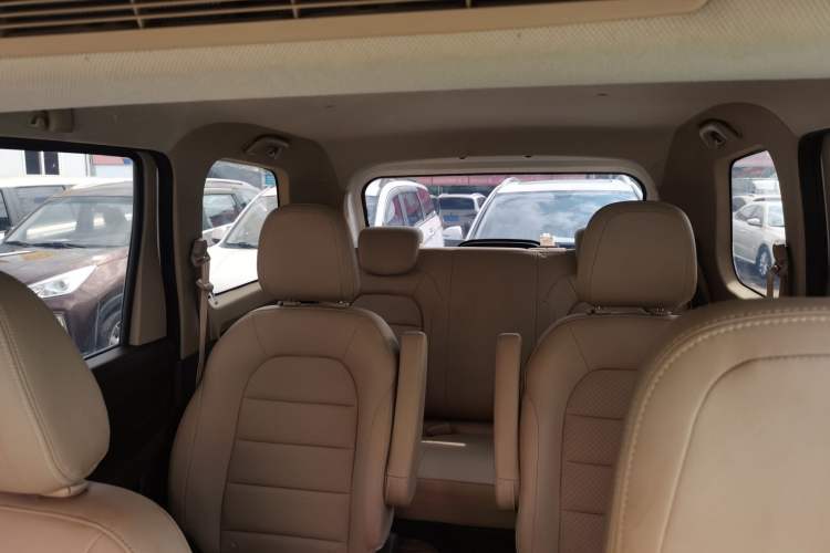 Used Wuling Hongguang 2019 1.5L S Comfort Edition China VI LAR