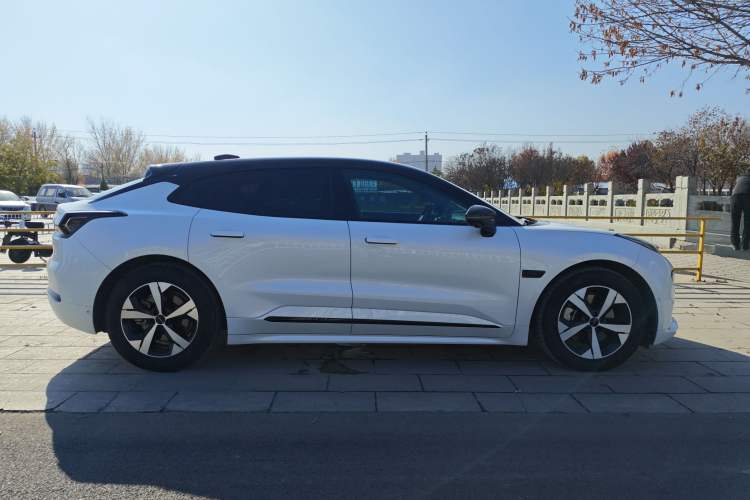 Used Zeekr 001 2022 Long-Range Dual-Motor WE Edition
