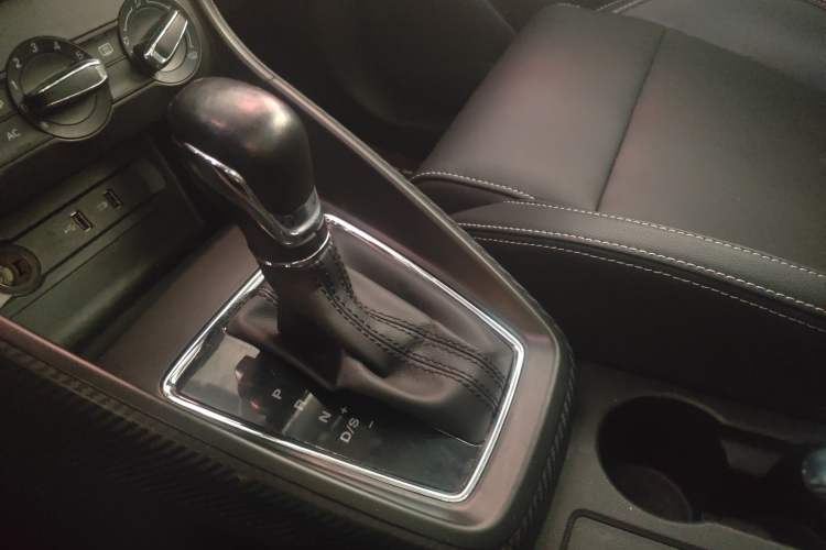 Used MG ZS 2018 1.5L Automatic Luxury Edition China V Standard