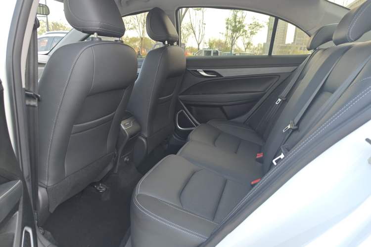 Used Geely Auto Emgrand 2021 UP 1.5L CVT Comfort Model Interior 3