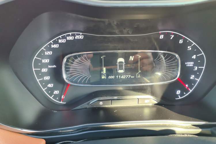 Used Baojun 510 2017 1.5L Automatic Luxury Model Odometer Close Up