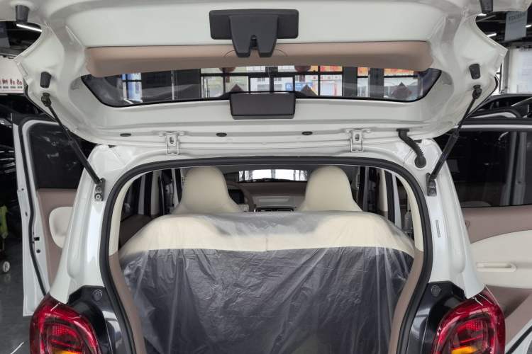 Used Wuling Hongguang MINIEV 2025 Four-Door Version Advanced Edition
