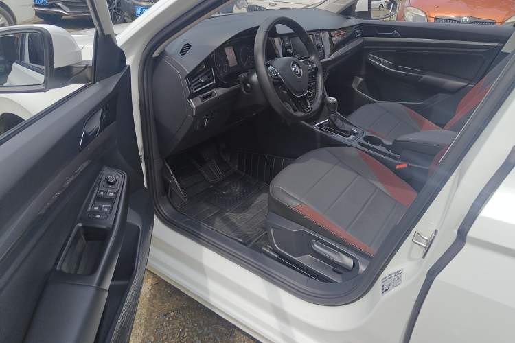 Used Volkswagen Bora 2020 1.5L Automatic Elite Version Interior 6