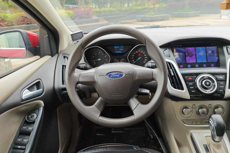 Used Ford Focus 2012 Sedan 1.6L Automatic Comfort Model
