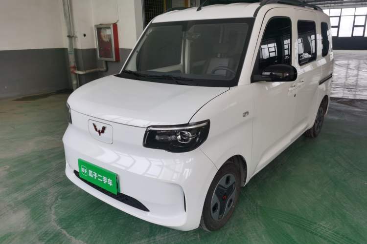 Used Wuling Zhiguang New Energy 2025 Model 305km Ambitious Edition