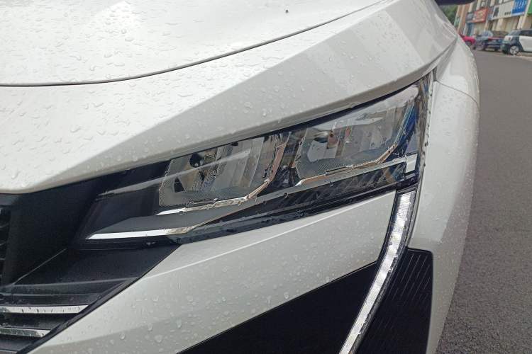 Used Peugeot 408X 2023 Gravity Edition
