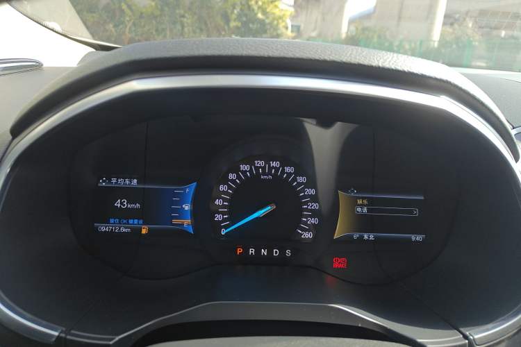 Used Ford Edge 2017 EcoBoost 245 Two-Wheel-Drive Sporty 7-Seater