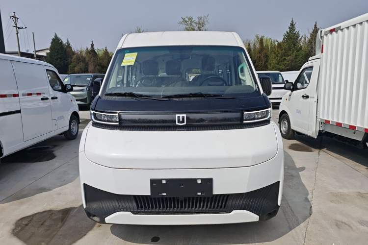 Used Farizon Super VAN 2025 Zhifu Edition, Short-axle Mid-roof 68kWh ZhiXin Exterior 2