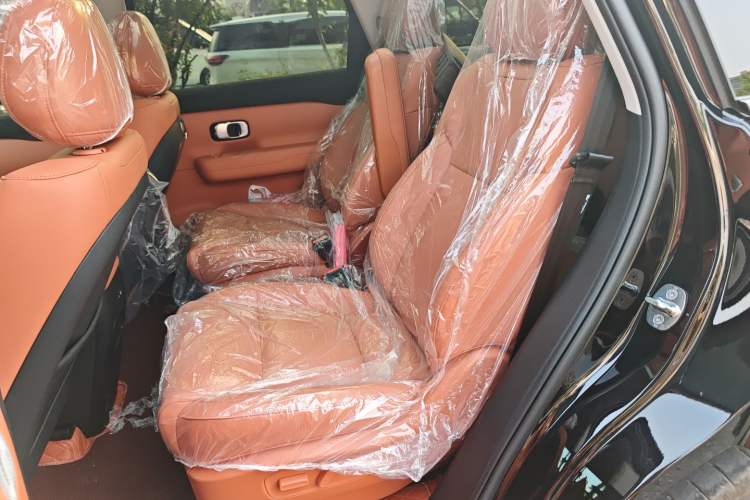 Used Leapmotor C16 2026 Extended-Range 280 LiDAR Zhizun Edition 6 Seats