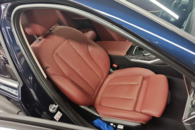 Used BMW 3 Series 2023 325Li M Sport Package Exterior 3