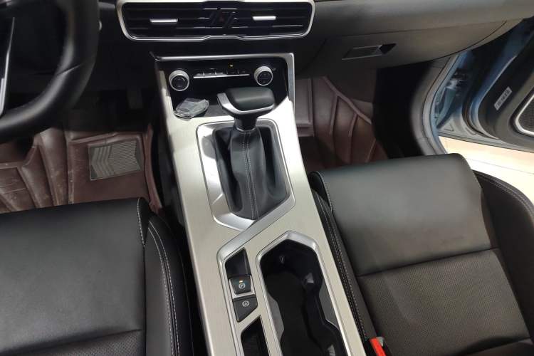 Used Geely Auto Coolray 2025 1.5L CVT Super Edition Gear Lever