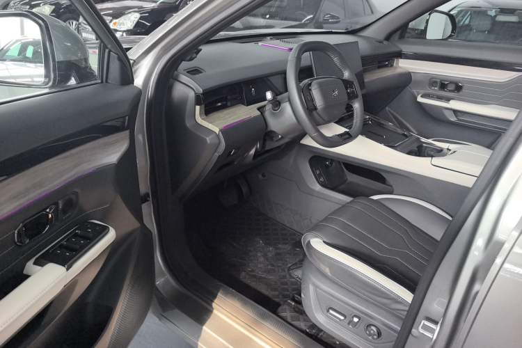 Used JETOUR Shanhai Shanhai L6 2024 1.5TD DHT ULTRA
