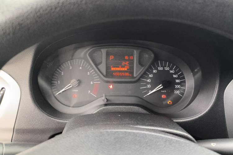 Used Citroen Elysee 2015 Qishang Edition 1.6L Automatic Fashion Model