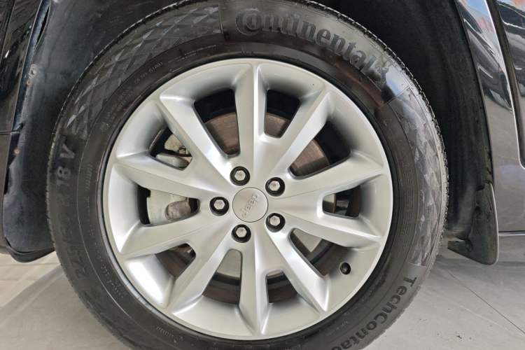 Used Jeep Cherokee 2017 2.4L Excellence Edition