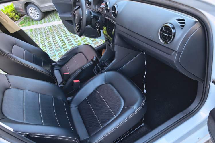 Used Jetta VA3 2021 1.5L Manual Entry-Level Version Interior 2