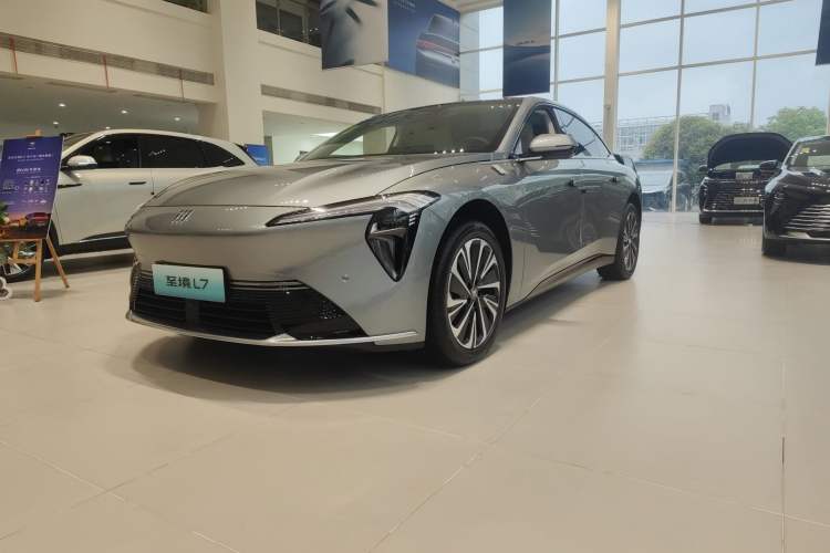 Used Buick L7 2025 Model Luxury Edition