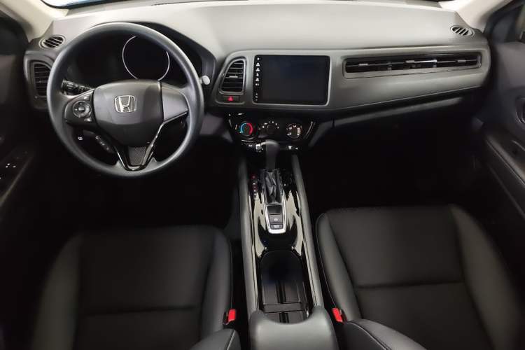 Used Honda Vezel 2020 1.5L CVT Pioneer Edition Interior 3