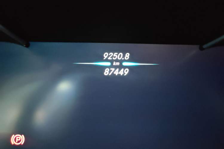 Used Mercedes-Benz C-Class 2019 Restyled C 260 L Sport Edition Odometer Close Up