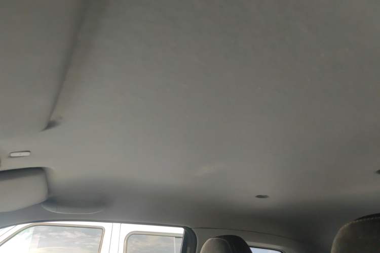 Used Chery New Energy QQ Ice Cream 2022 120km Milkshake Phosphate Lithium-Iron Roof