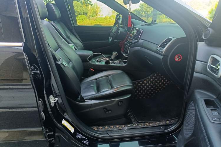 Used Jeep Grand Cherokee 2020 3.0L Professional Navigation Edition