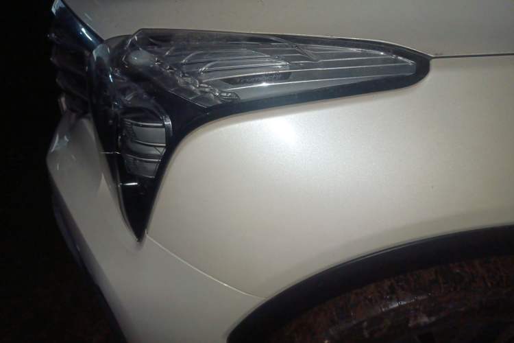 Used GAC Trumpchi GS8 2017 320T Two-Wheel Drive Luxury Smart Connectivity Version (7 Seats) Exterior 2