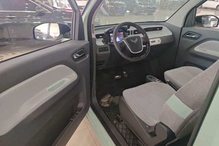 Used Wuling Hongguang MINIEV 2022 Macaron Fashion Model Lithium Iron Phosphate