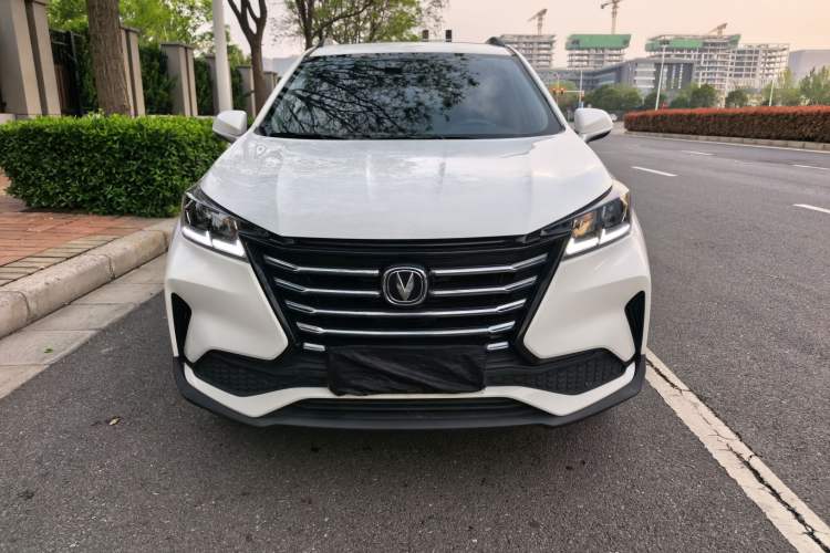 Used CHANGAN CS15 2021 1.5L Automatic Entry-Level Trim Exterior 1