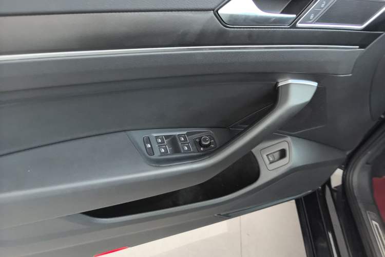 Used Volkswagen Magotan 2020 330TSI DSG Leading Model
