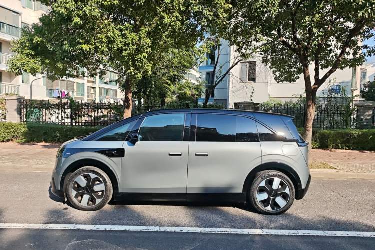 Used Zeekr MIX 2025 Intelligent Driving Version
