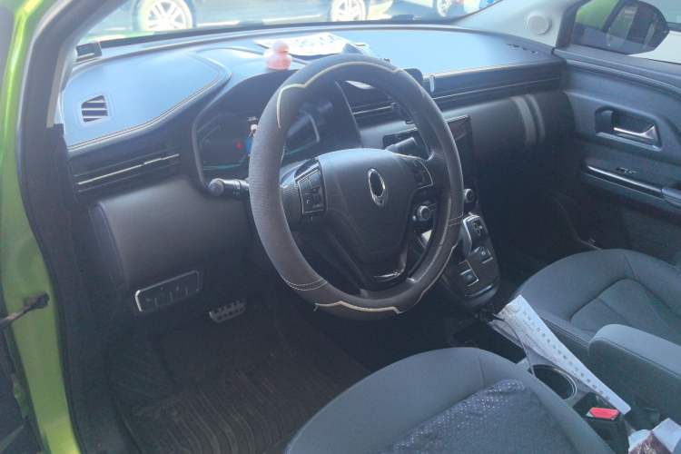 Used ORA iQ 2018 High-Range Model Ambitious Version Interior 3