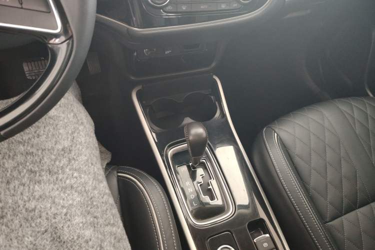 Used Mitsubishi Outlander 2020 2.4L 4x4 Zhi Xiang Edition 5 Seats