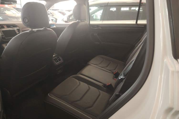 Used Volkswagen Tiguan L 2017 330TSI Automatic Two-Wheel Drive Flagship Edition