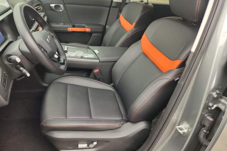 Used BAIC Off-Road BJ30 2026 Model Traveler 1.5T Hybrid Standard Version
