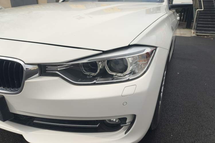 Used BMW 3 Series 2015 320Li Luxury Edition Fashion Model
