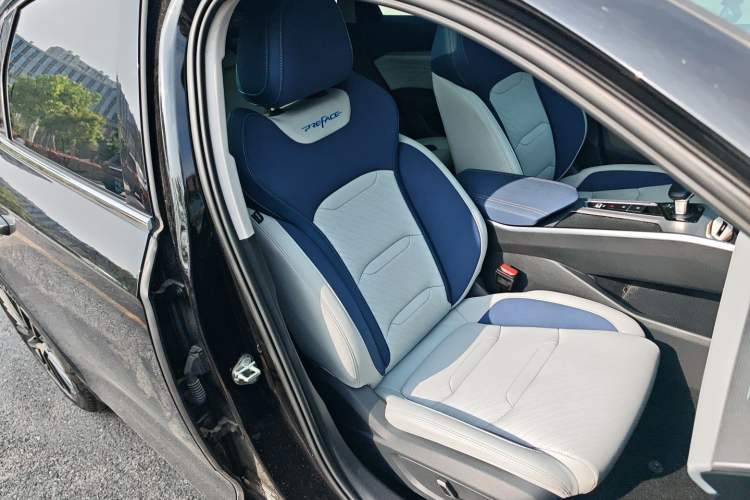 Used Geely Auto Preface 2023 2.0TD Prestige Version Right Front Seat
