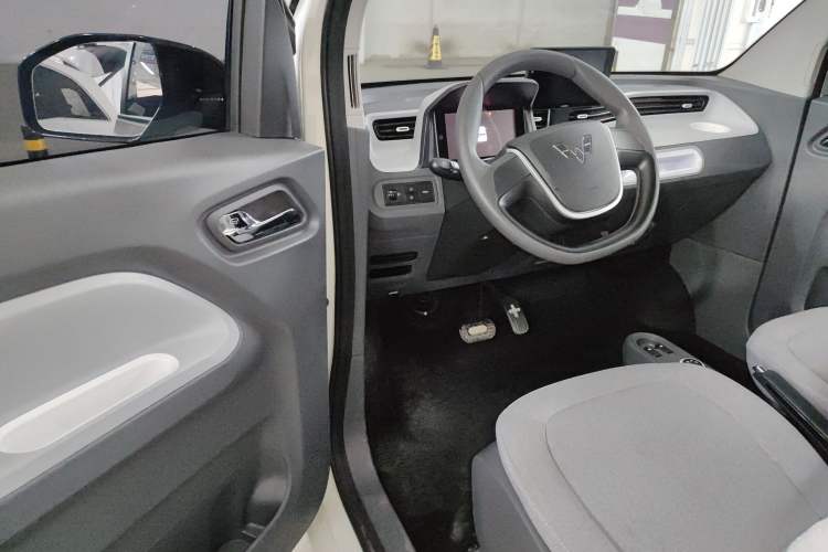 Used Wuling Hongguang MINIEV 2022 Macaron Premium Model – Lithium Iron Phosphate