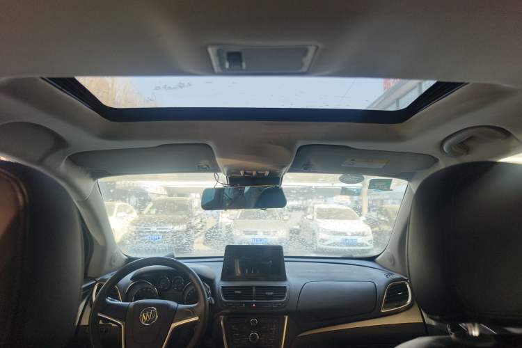 Used Buick Encore 2015 1.4T Automatic Two-Wheel Drive Urban Elite Version